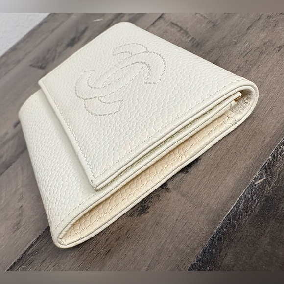For @kelk2004 - CHANEL Caviar Timeless CC Cardholder, white - Picture 3 of 11